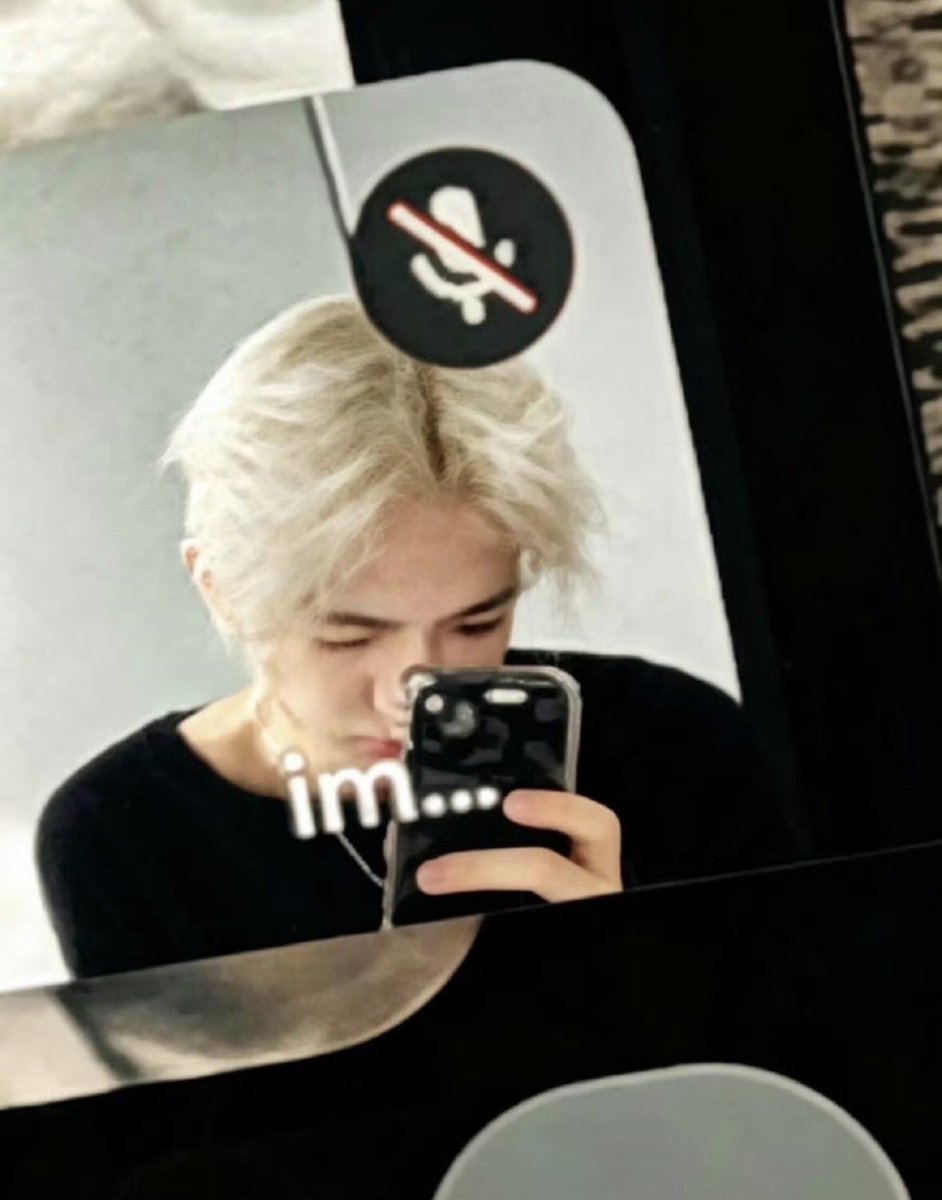 blonde evan 😵‍💫
