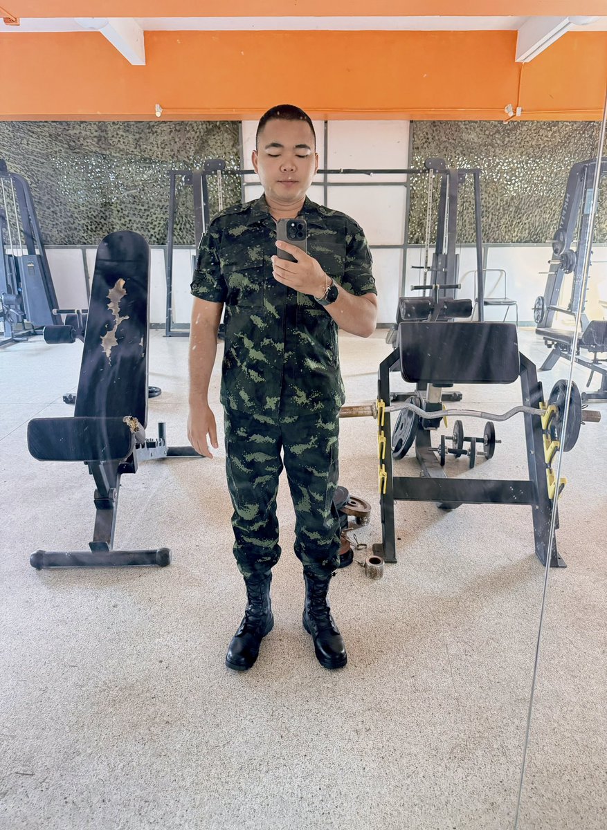 Adrik🌘 tweet media