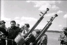 Día del Tanquista,  conmemorando la victoria en Playa Girón (1961), donde las fuerzas revolucionarias, lideradas por Fidel,  derrotaron la invasión mercenaria. Se destaca el papel de los tanquistas que hicieron retroceder a la Brigada 2506 en el segundo día de la invasión.