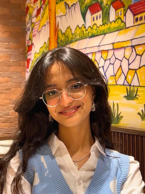 Saavni Srivastva 🍁 tweet media