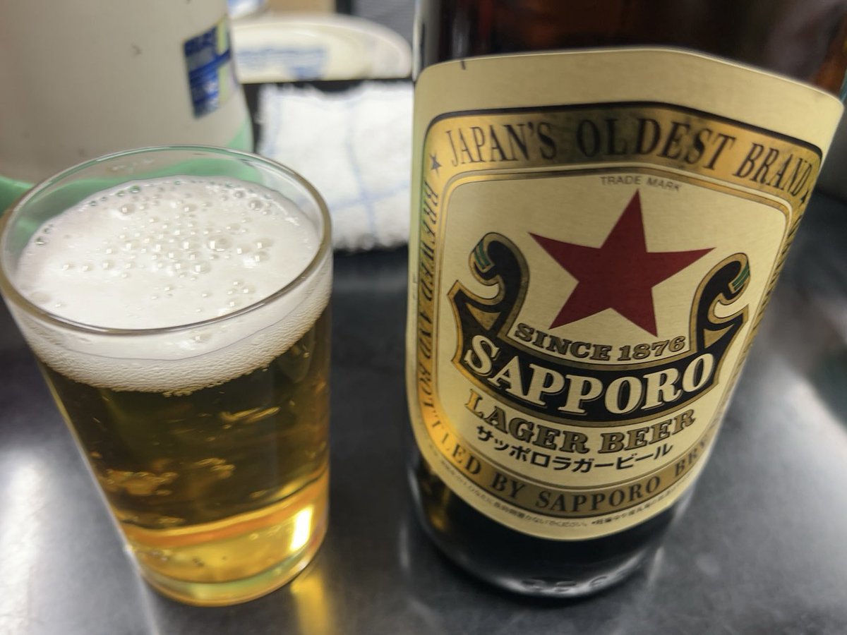 uruz47's tweet photo. 今宵も給酔所で水分補給🍺
ひれ酒からおでんの出汁割りコンボ🍶
#野田 https://t.co/jojStyqZqU