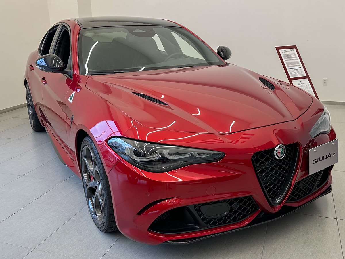 TRIcolore tweet media