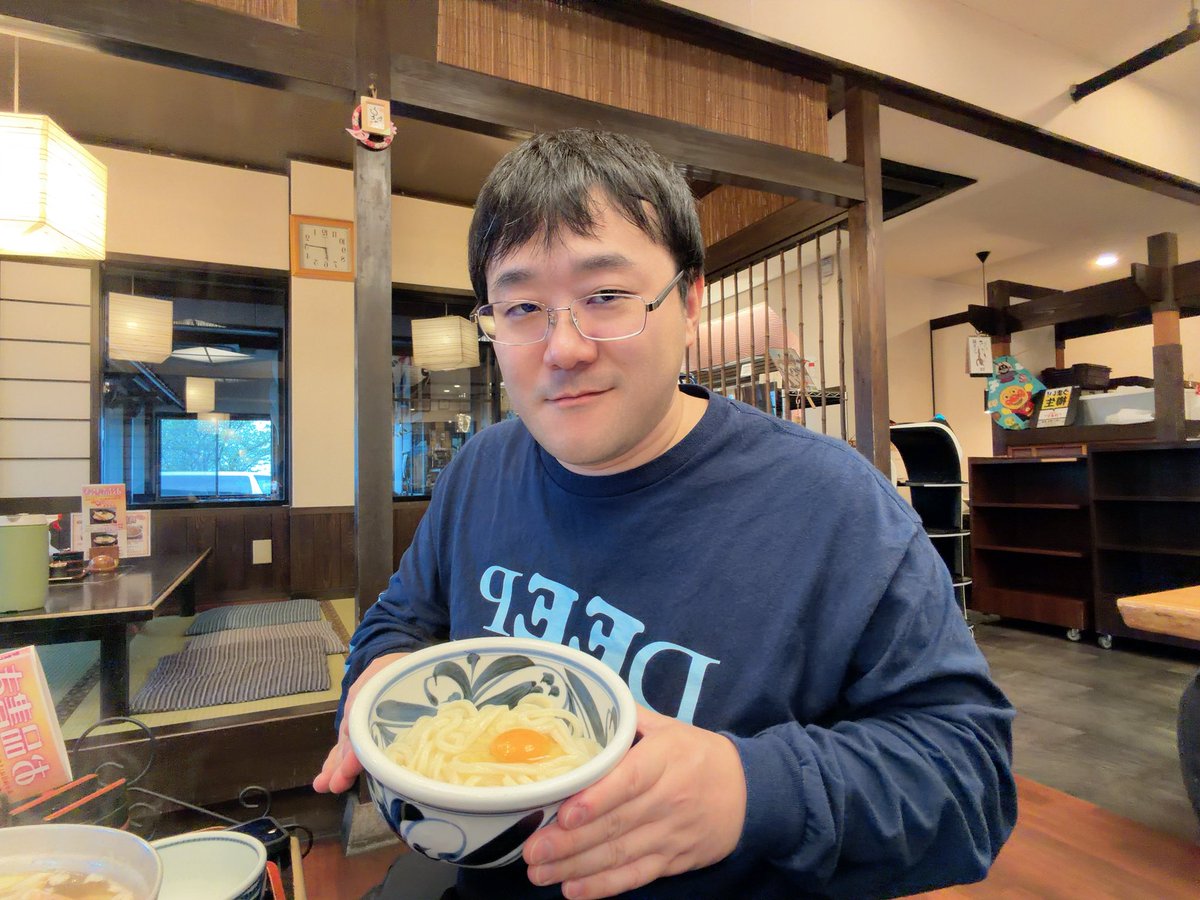 こまいし tweet media