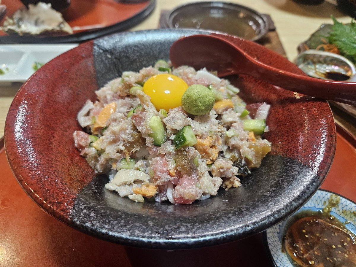 郭丕(昭島の駄犬Ｐ)はデブデューサーですよっ！デブデューサーっっ！ tweet media