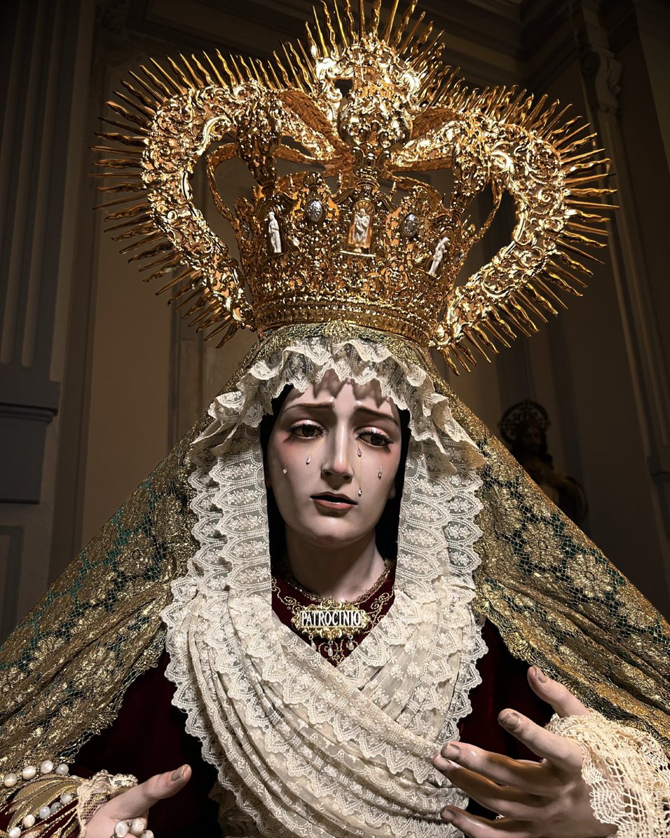 HdadSalutacion's tweet photo. ⚜️ María Stma. del Patrocinio, Reina de los Cielos, ataviada para el Tiempo de Pascua. 

🪡 @Curro_Claros 

#SalutacionyPatrocinio #CofradiasMLG https://t.co/kKaMQWsOAh