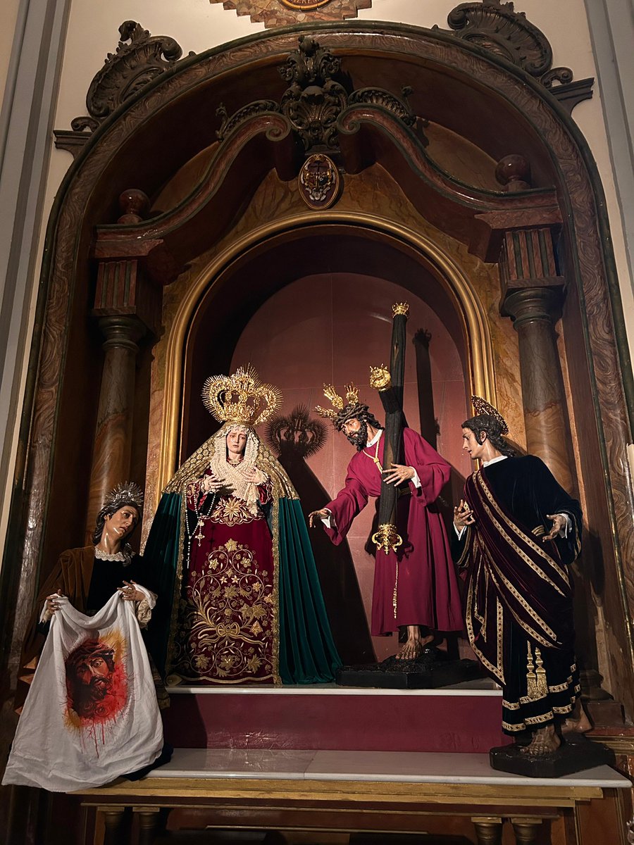 HdadSalutacion's tweet photo. ⚜️ María Stma. del Patrocinio, Reina de los Cielos, ataviada para el Tiempo de Pascua. 

🪡 @Curro_Claros 

#SalutacionyPatrocinio #CofradiasMLG https://t.co/kKaMQWsOAh