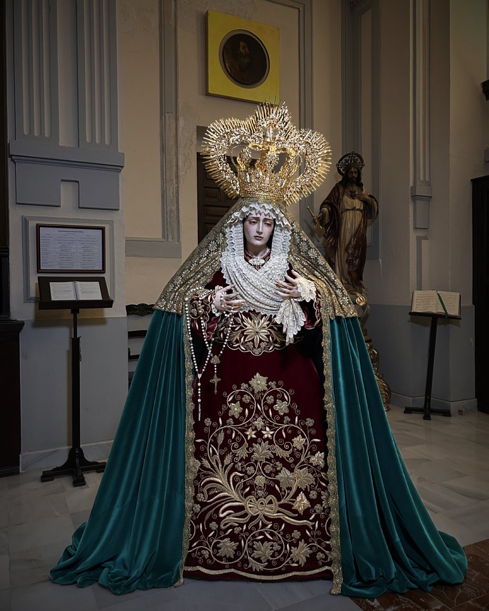 HdadSalutacion's tweet photo. ⚜️ María Stma. del Patrocinio, Reina de los Cielos, ataviada para el Tiempo de Pascua. 

🪡 @Curro_Claros 

#SalutacionyPatrocinio #CofradiasMLG https://t.co/kKaMQWsOAh