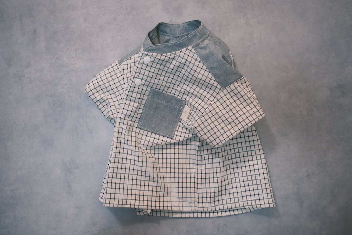 miduumi23's tweet photo. タグをお試しで作っていただきました🏷️
息子に作った服につけてみました🦢かわいい🥰

生地は全然違うのですが、この形のセーラーカラーver.で夏服をいくつか作りたいなぁと思っています💭🪡 https://t.co/rhVsFUME9x