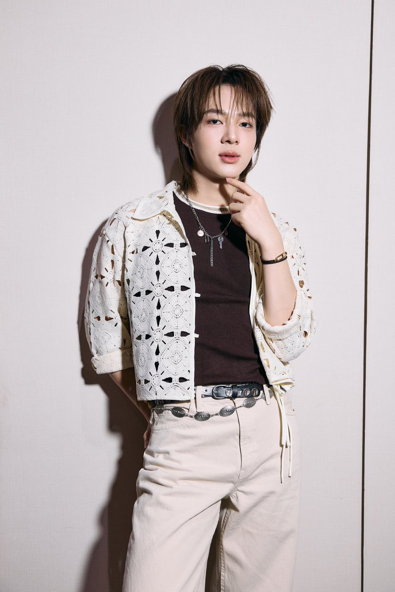 ZeeNuNew.International (𝙎𝙡𝙤𝙬) tweet media