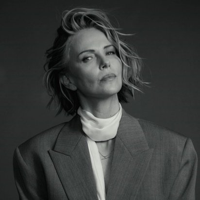 하 apex 홍보슬슬시작인가봐
1시간짜리인텁올라와서보러감