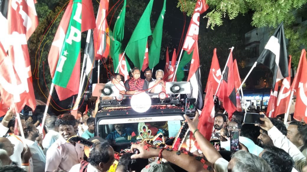 keveeyes's tweet image. Whether #CPM written off #Bengal? 
True, they are 'zero' in Bengal assembly, but they have ruled the state for 34 long yrs...
Neither it's Gen Secretary @MABABYCPIM nor it's other 'so called national leaders' including @brindacpim, Prakash Karat or @pinarayivijayan landed there