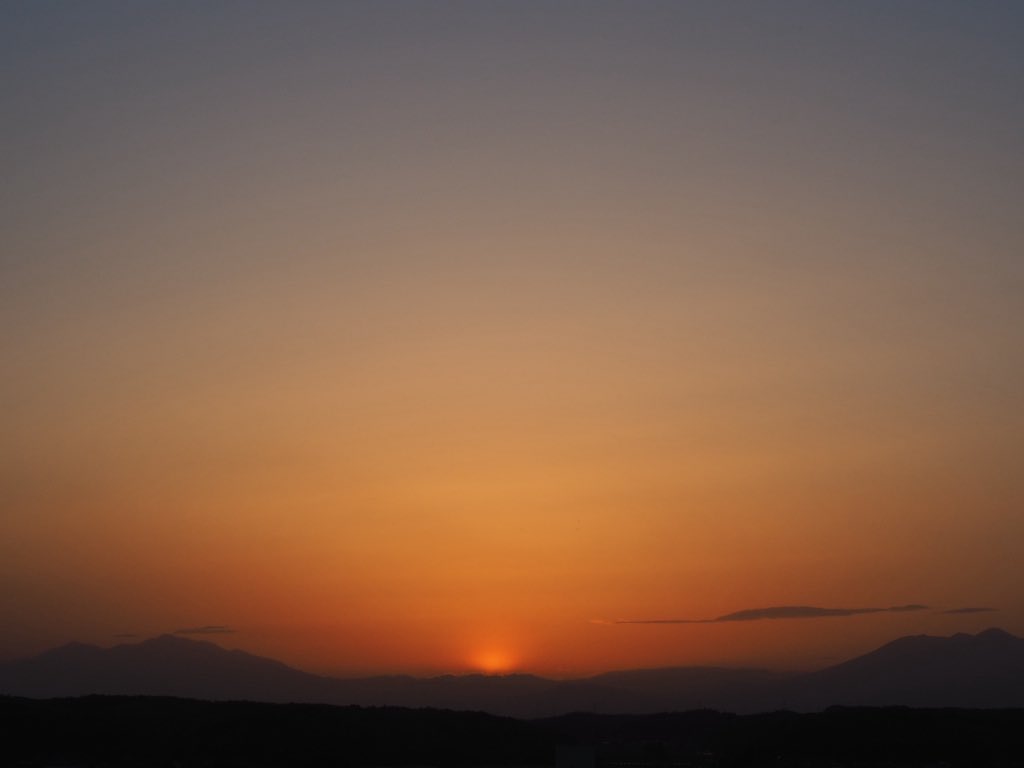 sasayaso's tweet photo. 4月18日土曜日夕方
#旅館ささや荘♨️ #栃木県　#馬頭温泉郷♨️ #那珂川町　#夕焼け温泉♨️ #美人の湯　#日帰り温泉���️ #立ち寄り湯　#宿泊 #イマソラ https://t.co/ftegchfBPR