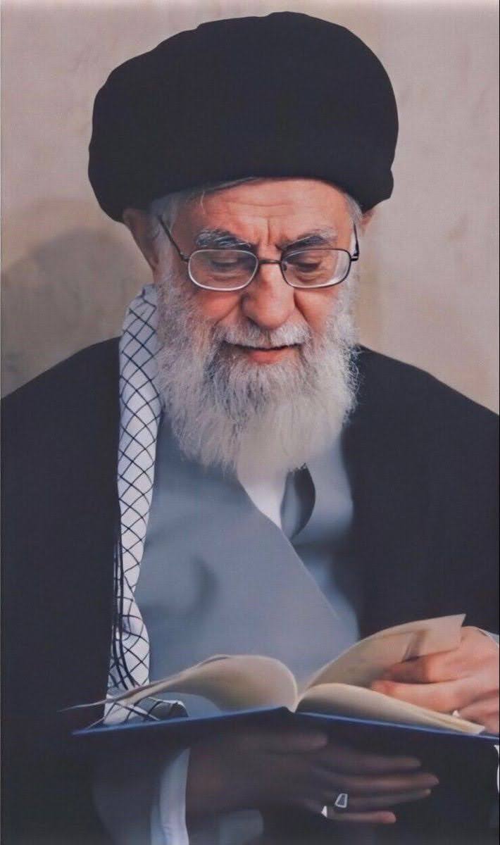 sjrshamsi's tweet photo. Happy Birthday #Leader https://t.co/X8j1s6EbEK