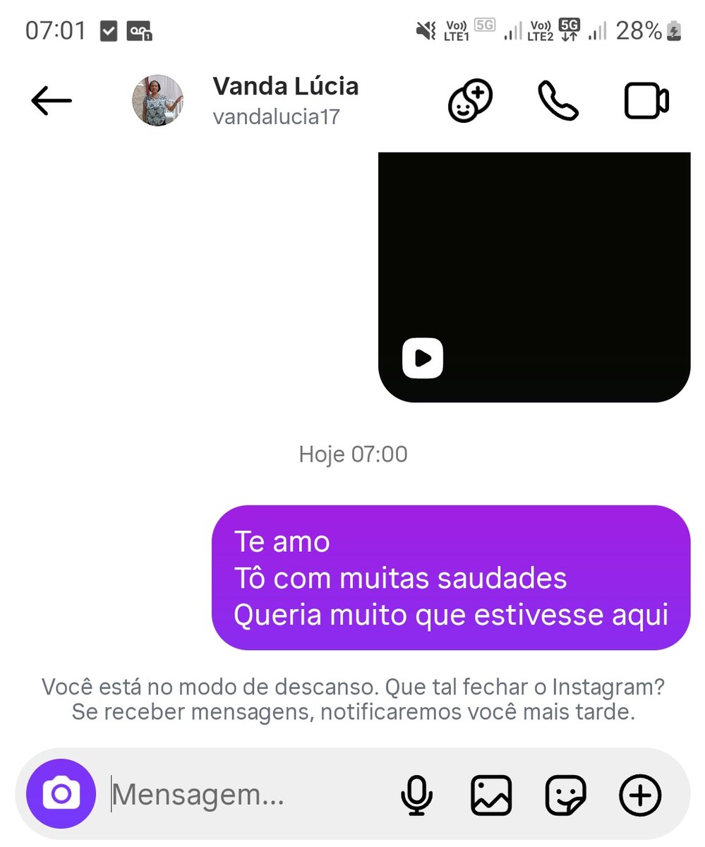 Tem dias que dói muito 🖤🥀