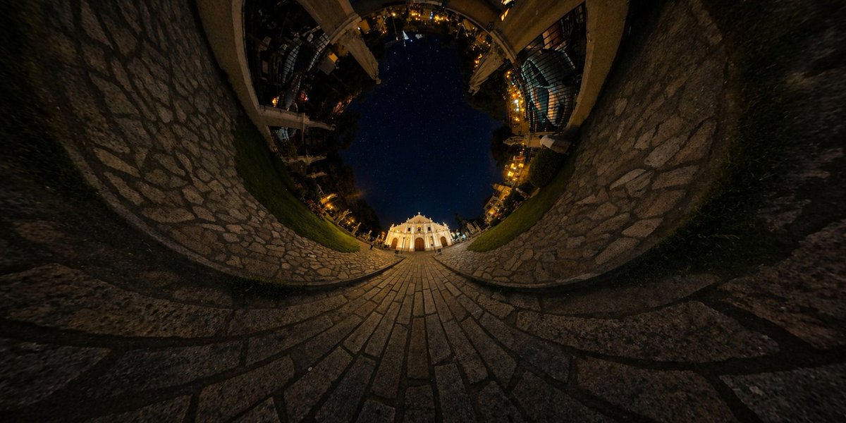 josereyalo's tweet photo. Cobblestones bending like memory, leading to a quiet, #shine of the old church.
📍Vigan, Ilocos Sur 🇵🇭
#PanoPhotos #360photography #VisualPoetry #lifein360 https://t.co/BO4FnxHcNX