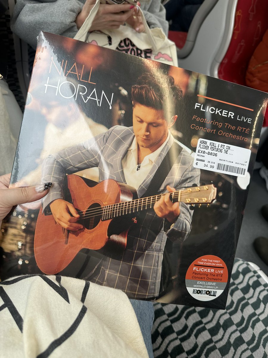 linde ⋆⭒˚.⋆ tweet media