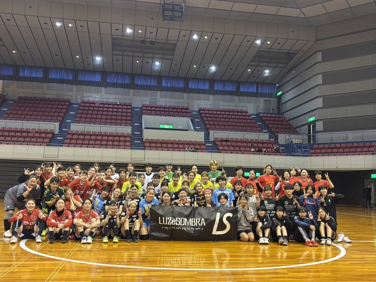 山森しおん tweet media