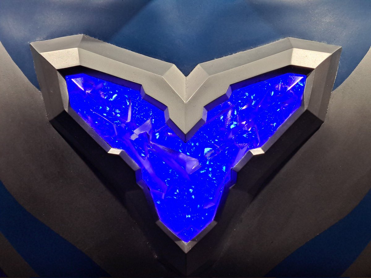 まなしな tweet media