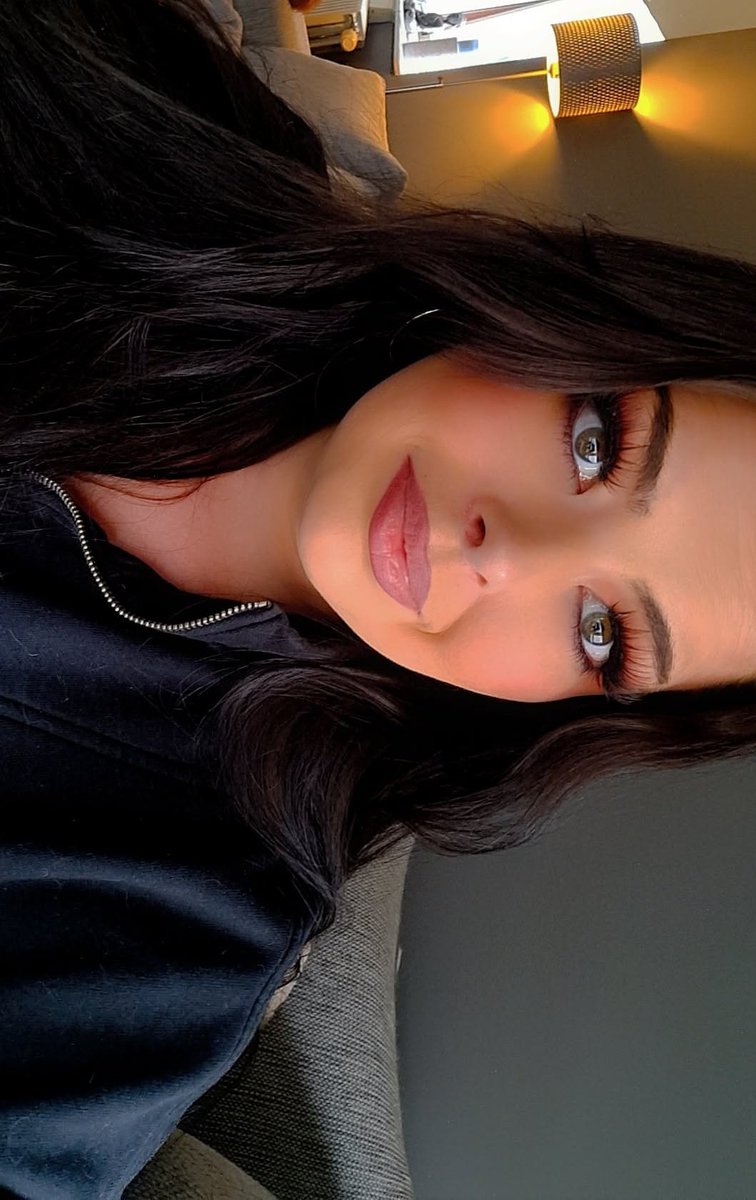 Missmandy100's tweet photo. I Love me, know you do too
Findom femdom https://t.co/oNjUMYGI5u