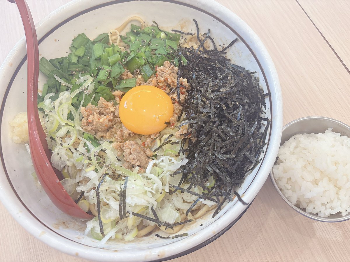 まろん 🌰 tweet media