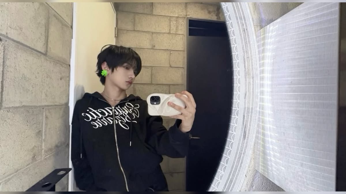 junil tweet media