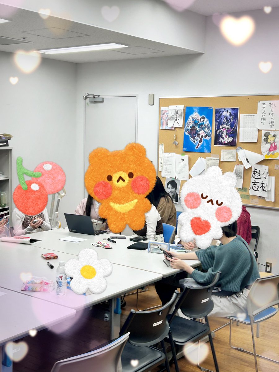 huccmanken's tweet photo. こんばんは🌇法子です❣️
本日は2回目の交流会でした(◍˃̶ᗜ˂̶◍)ﾉ"
新しい人だけでなく前回来てくれた人がまた来てくれて、アトリエはいっそう賑やかにヾ(๑ㆁᗜㆁ๑)ﾉ"

交流会は来週も行われます✨
興味があるけどまだ来れていない方もぜひお越しください(⋈◍＞◡＜◍)。✧♡ https://t.co/St8r3pypQK