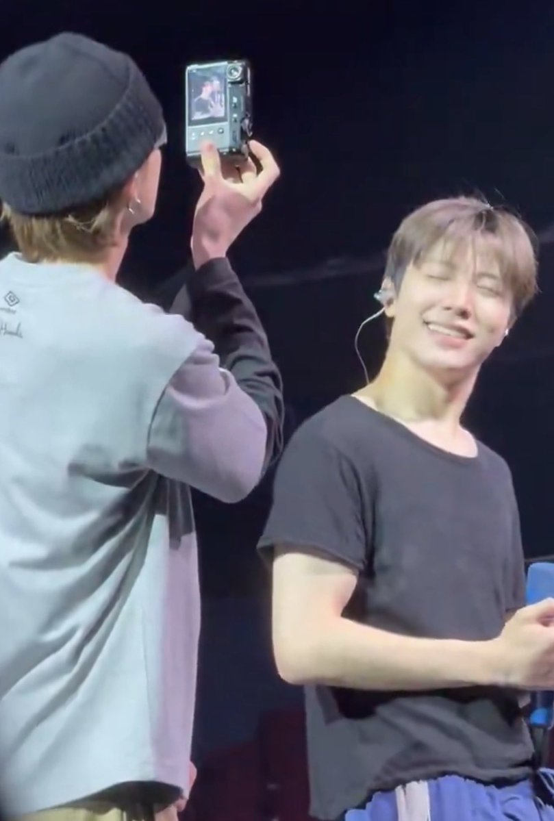 astri🍃 tweet media