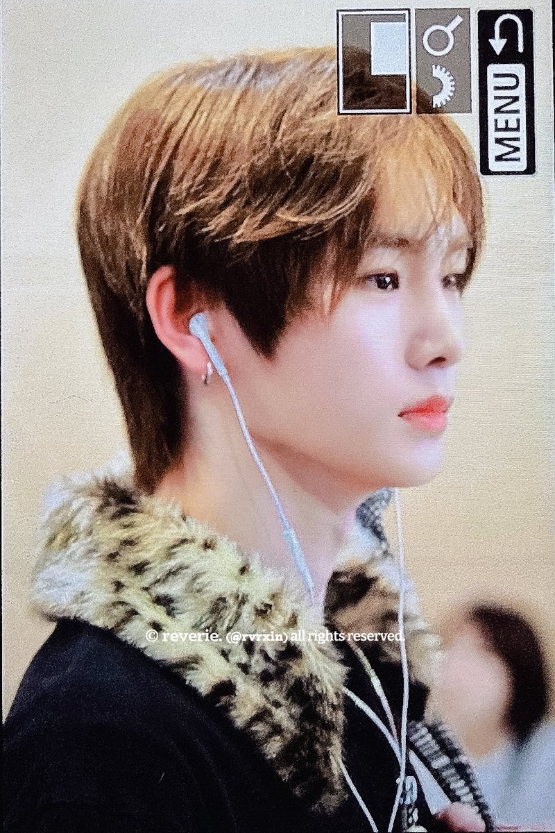 𝐫𝐞𝐯𝐞𝐫𝐢𝐞. tweet media