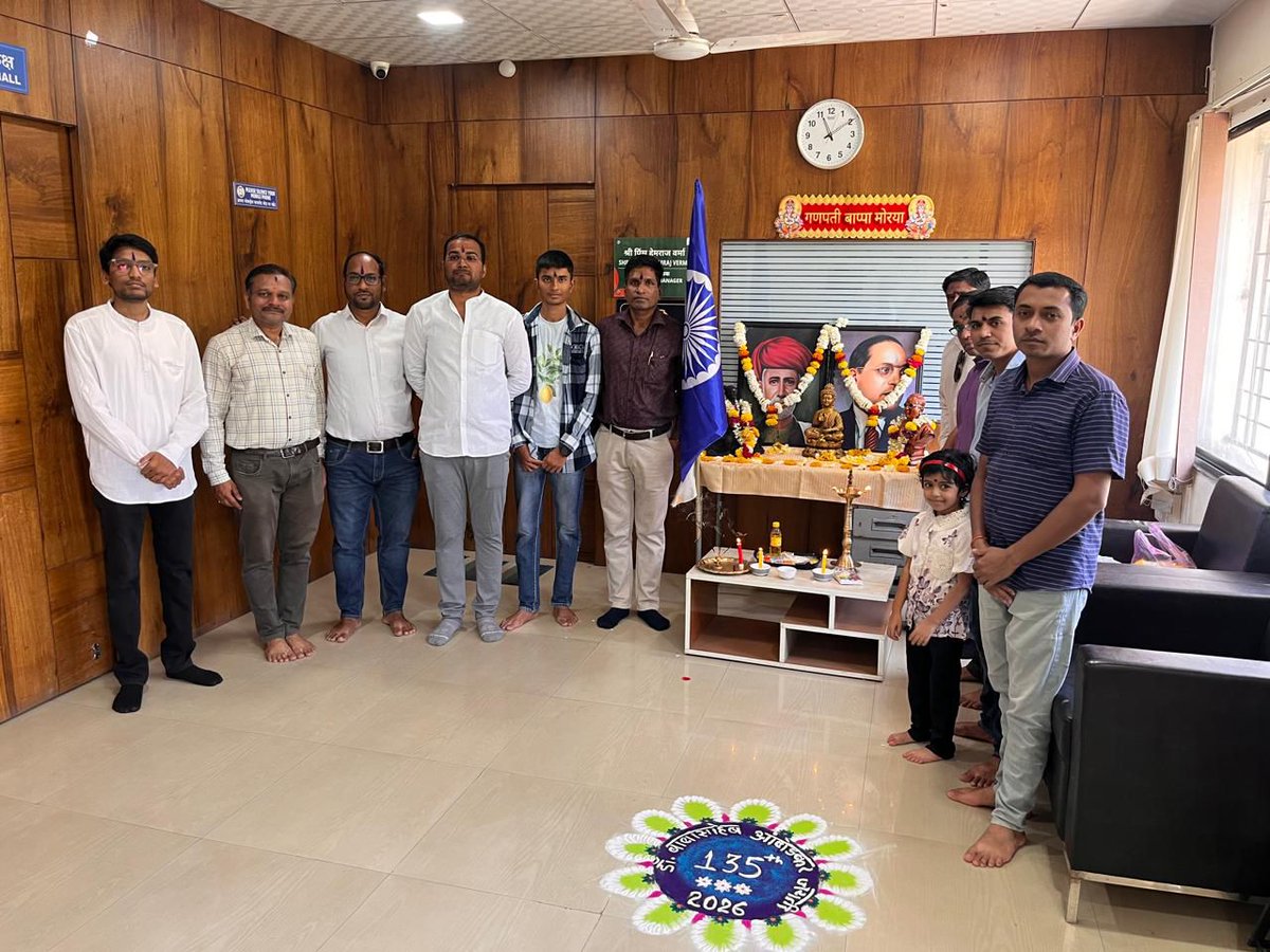 fcidoaurangabad's tweet image. भारतीय संविधान के मुख्य शिल्पकार एवं आधुनिक भारत की नींव रखने वाले 'भारत रत्न'  डॉ. बी.आर. अंबेडकर जी की जयंती पर उन्हें शत-शत नमन। राष्ट्र निर्माण, सामाजिक न्याय और समानता के प्रति उनके दूरदर्शी विचार हमारे संस्थान के लिए सदैव मार्गदर्शक रहेंगे। 🙏🏾🇮🇳
#DrAmbedkarJayanti #FCI