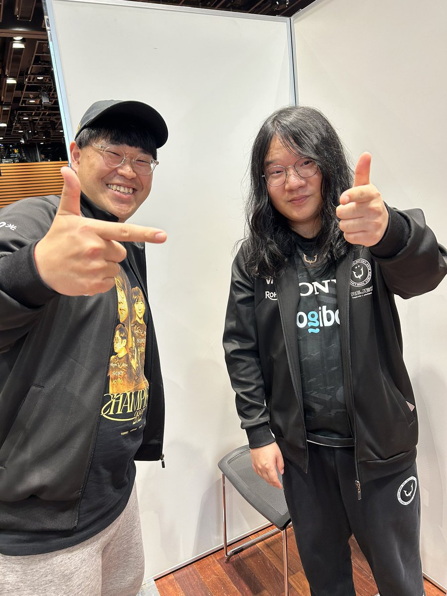 dai2pkpk's tweet photo. 今回は壮行会と違って泣く事もなく、終えることができました!!
最後ではない。
という事を念頭にいけたのはデカい。
しっかりと区切りとしての感謝を伝えられた事に満足している。
「もっと話したかった」と当たり前の感情で安心している。
お疲れ様でした!
ありがとうございました!
#LeShar https://t.co/3sge39B2wL