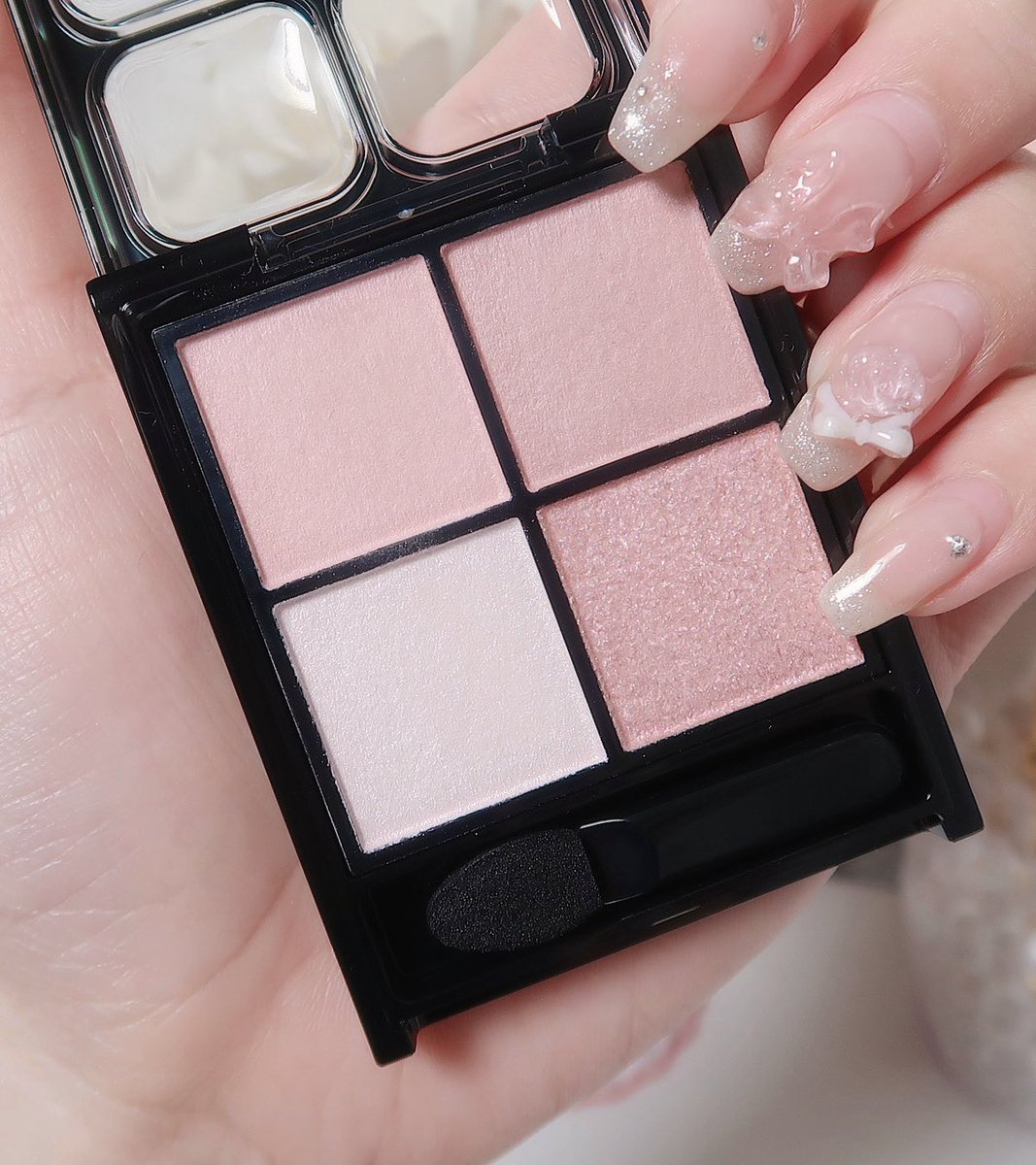 KATEの限定色、やっっっばいよ。まじで可愛すぎる。目元うるうるで全人類モテしそう。バレエコア好きはドンピシャ刺さるはず