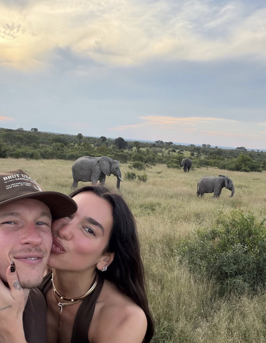 Pop Crave tweet media