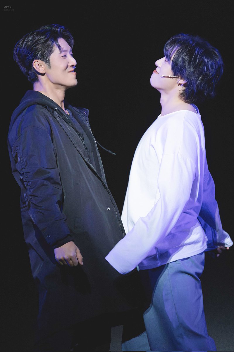JUKU_1002's tweet photo. 260418 #데스노트
야가미 라이토 役 #고은성
엘 役 #김성철 https://t.co/Lk4UxHTd0O