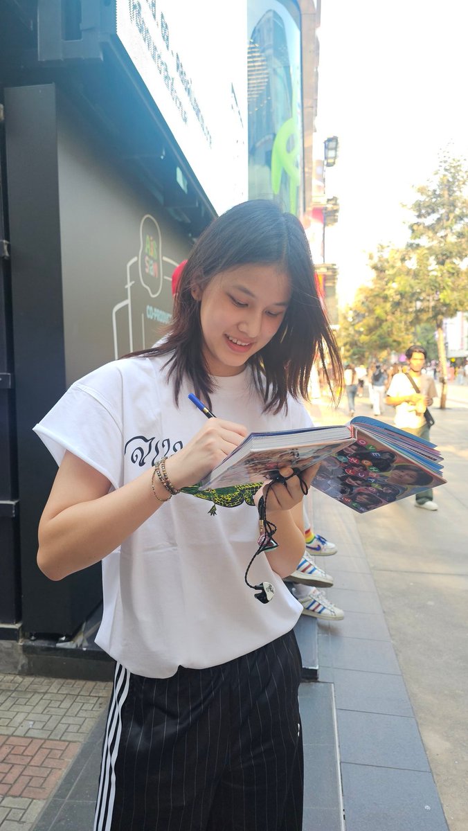 Happy_maii's tweet image. สั่นมากแม่...55555 น้องเป็นสาวแล้ว สวย เขิลไม่ไหว
#siren
#siamsquare 
#Singha_Luang 
#สิงห์เหลืองสุนทร 
#คลั่งรักสิงห์