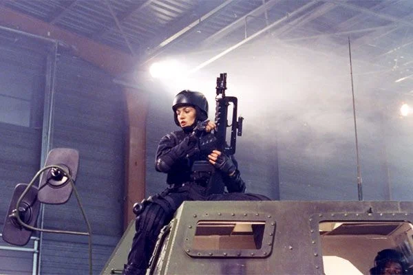 top_force's tweet image. #RIP Nadia Farès     Nid de Guêpes.