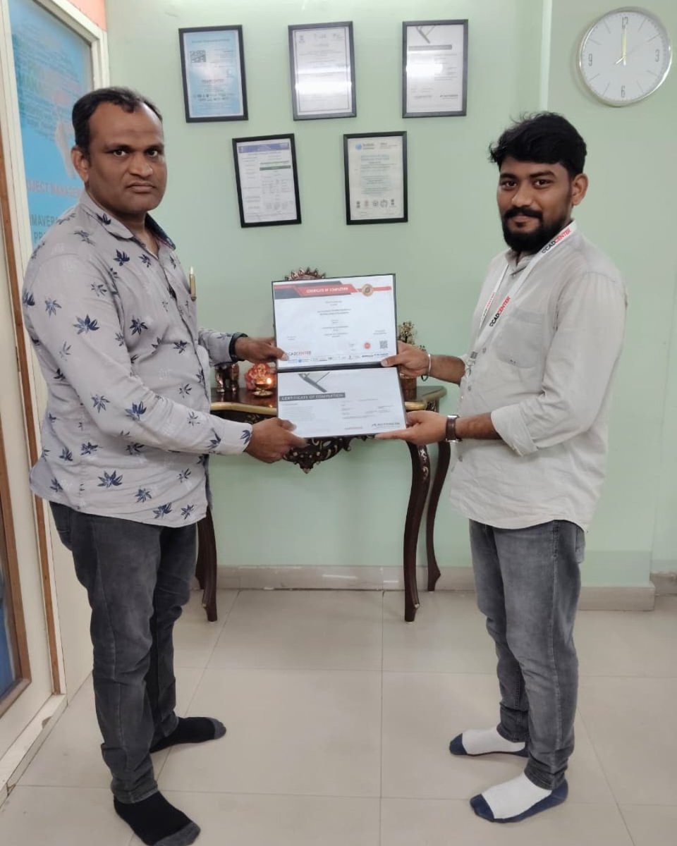 cadcenterhyd's tweet image. Proud moment for our student Chennaiah on receiving his Autodesk certification from CAD Center Ameerpet

#Autodesk #AmeerpetTraining #SkillDevelopment #CareerGrowth #EngineeringStudents #DesignCareer #LearnCAD #TrendingNow