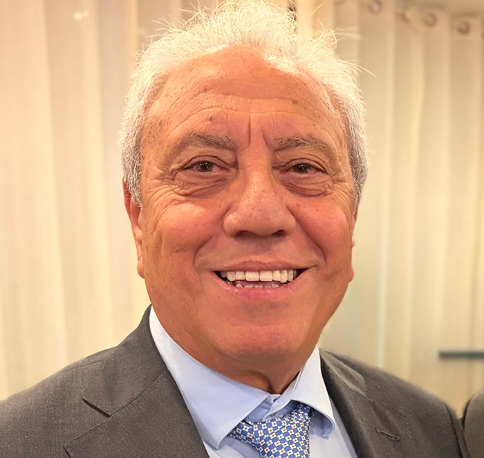 RedazioneDedalo's tweet image. ANCE Enna contro la revoca della protezione a Gaetano Debole
dedalomultimedia.org/sezioni/comuni…
#enna #ance #mafia #imprese #sicurezza