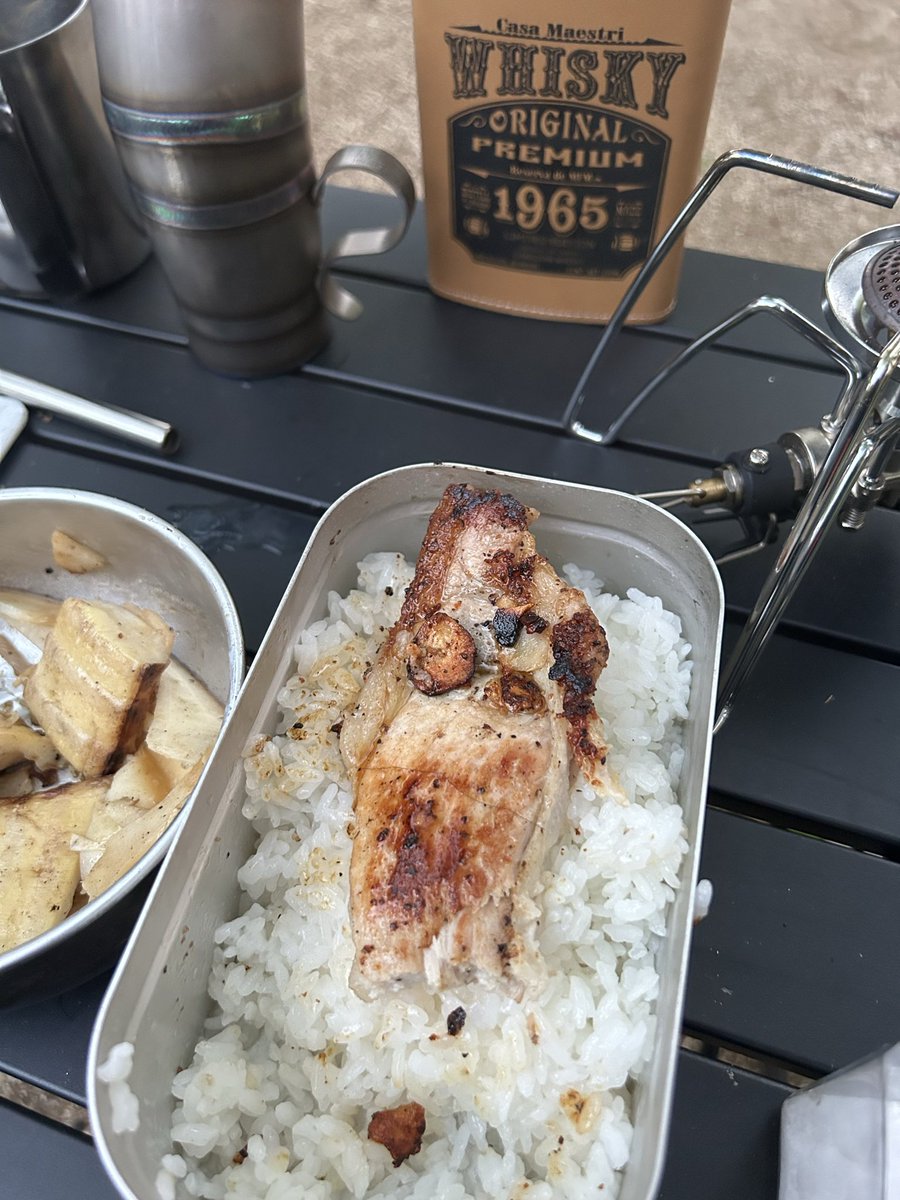 ssrg_ninja's tweet photo. 美味いけど量多すぎた
なぜ毎回買う前に気付かないのか https://t.co/6zmp9ZC8EO