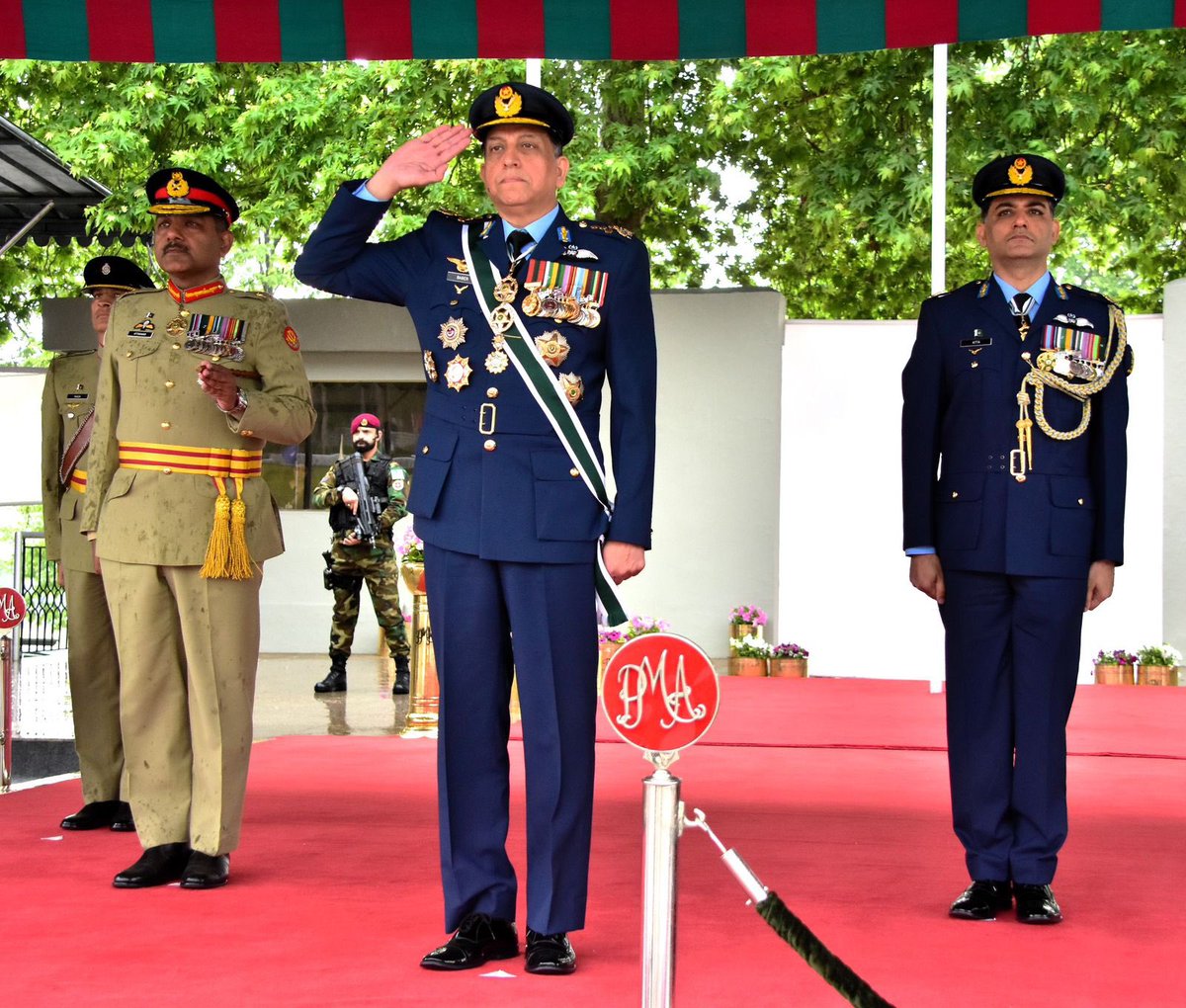 PakistanFauj's tweet image. #ISPR
Rawalpindi, 18 April, 2026:

Passing Out parade of cadets of 153rd PMA Long Course, 38th Technical Graduate Course, 72nd Integrated Course, 15th Mujahid Course and 27th Lady Cadet Course was held at #Pakistan Military Academy (PMA) Kakul today. 

Cadets from several