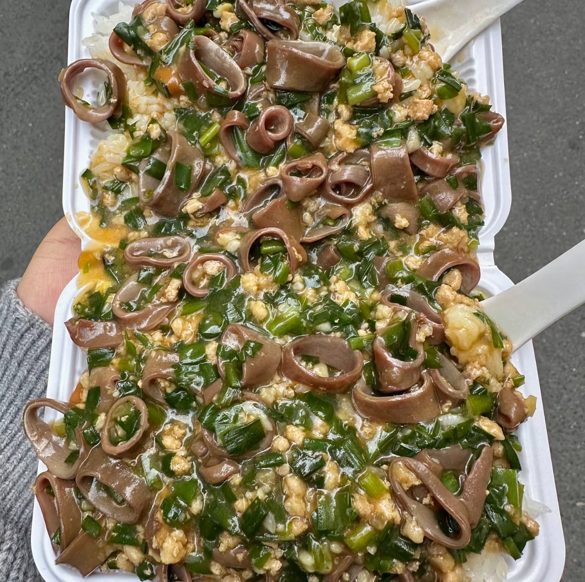 bluceqian9's tweet image. 老黄从上海带回来的美味佳肴😁😃#Chinesefood