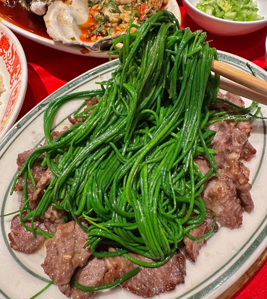 bluceqian9's tweet image. 老黄从上海带回来的美味佳肴😁😃#Chinesefood