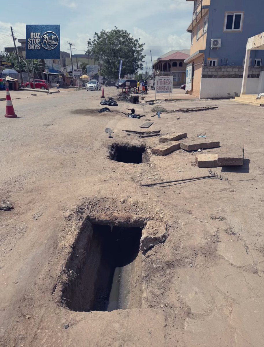 Buzstopboys tweet media