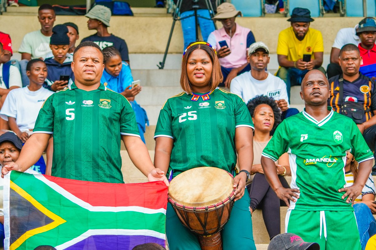 MMStadium's tweet image. More than fans… part of the family 🧡🙌
The heartbeat of the stands.
Siyabonga for always bringing the vibe 🔥

#MMSFamily #FanLove #KingZwelithinistadium #Durbantourism #EthekwiniMunicipality