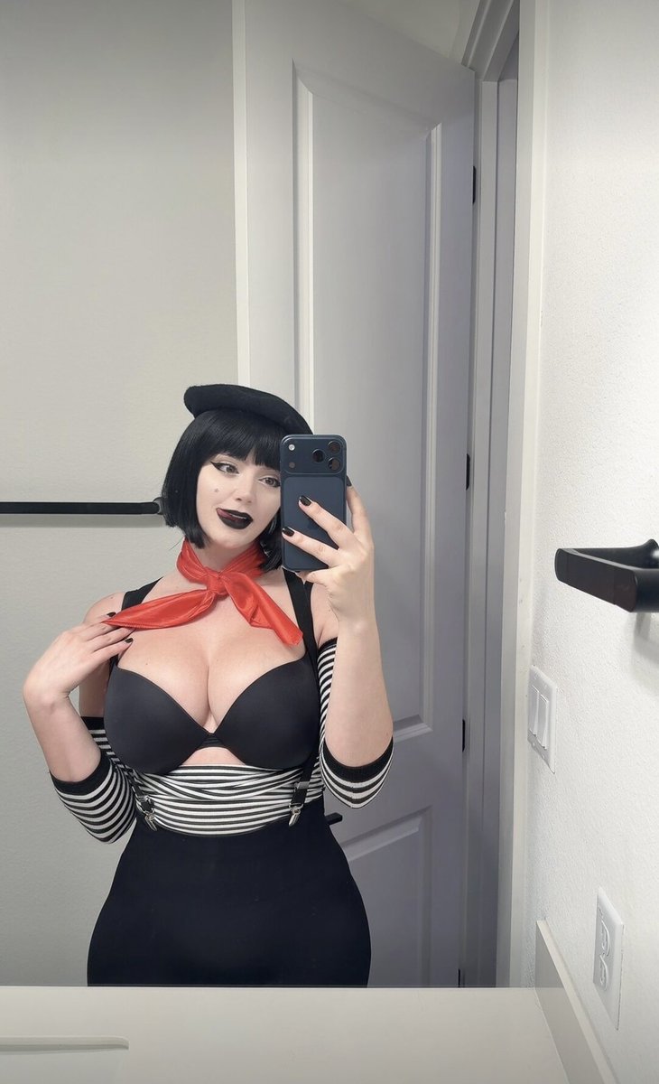 solarrmooonn's tweet photo. This mime has been bad

#lewdrp #nsfwrp #sexrp https://t.co/31MBrwToWN
