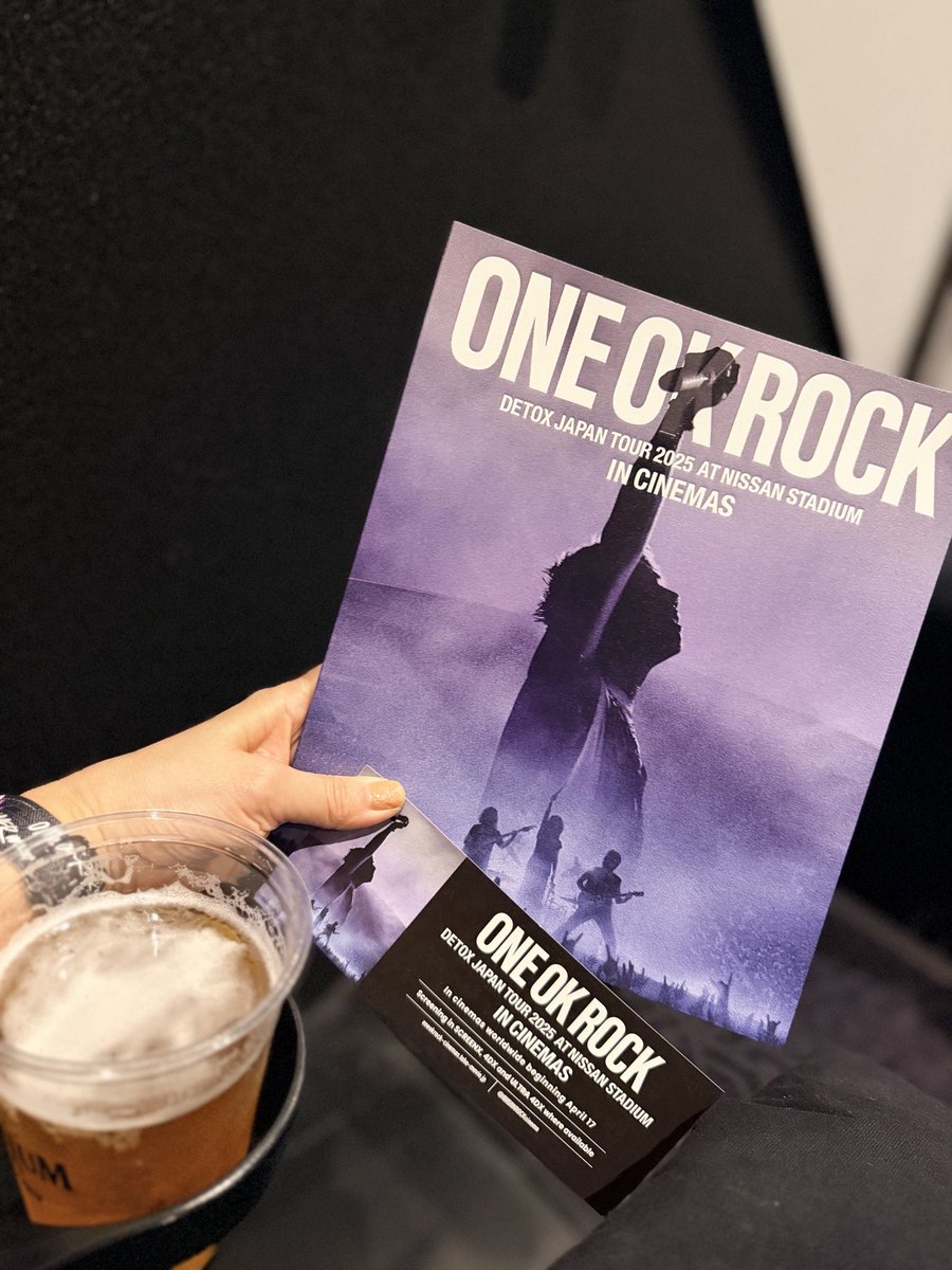 73_doro's tweet image. 昨日はこちら↓
映画『ONE OK ROCK DETOX JAPAN TOUR 2025 AT NISSAN STADIUM IN CINEMAS』
日産スタジアムでの伝説のステージをスクリーンで体感してきた

あの日あの場所であのライブをこの目で見てこの耳で聴いて確かに自分はココにいたんだって、映画を観て何度もぐっときた
#oneokrock  #detox