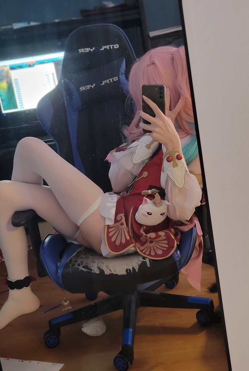 Early week-end Hyacine to start off my holidays~ 💖 ♂️