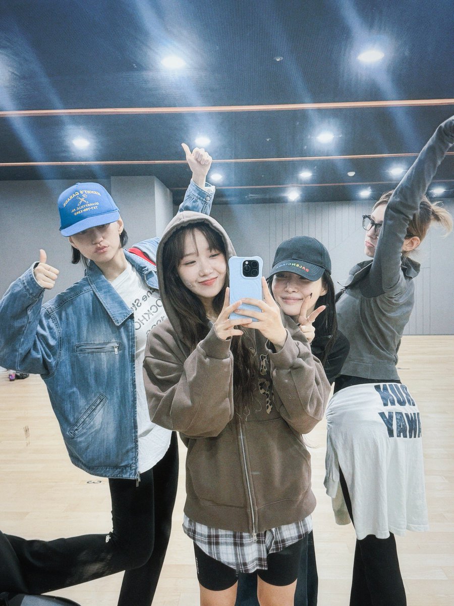 260418 Yoojung Plus Chat Update with Chungha 

artist.mnetplus.world/main/stg/ioi10…

#청하 #CHUNGHA <a href="/CH_CHUN9HA/">청하 CHUNGHA</a> 
#아이오아이 #IOI <a href="/ioi_10th/">아이오아이 (I.O.I)</a>