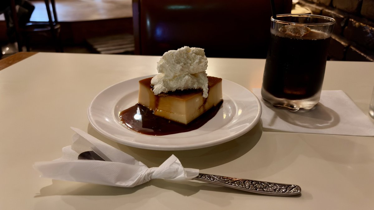 keromop's tweet photo. 肉の後は甘いものが食べたくなるもの🍖🍮 https://t.co/EKBJfQgbBj