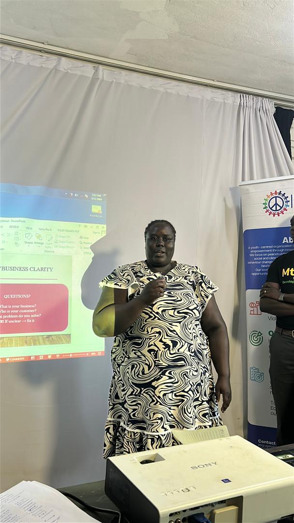 ppg_ug's tweet image. #ONGOING
2nd Month of our #E4PP
Strong business leadership is about vision, responsibility, and influence. 

As entrepreneurs, it’s not just about running a business, it’s about inspiring teams, making ethical decisions, adapting to change, and creating impact in our communities.