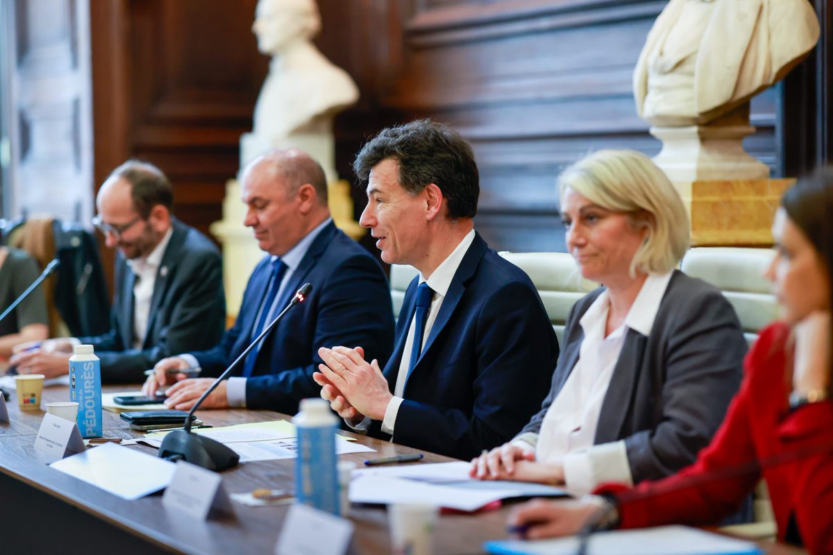 Philippe Baptiste tweet media